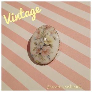 💘Vintage Porcelain Flower Brooch